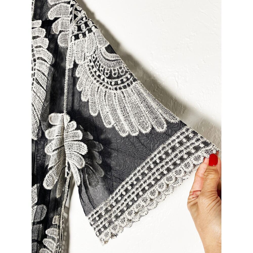 Women's Black Boho Lace Kimono Duster White Embroidered Floral Open Front Sheer - Picture 4 of 4